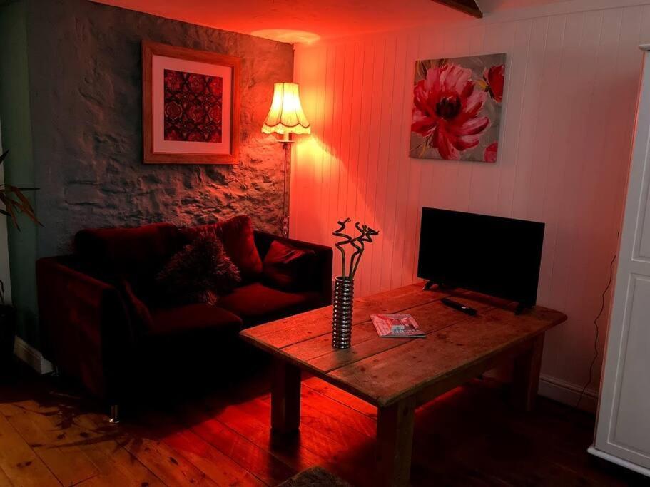 Cosy Studio Retreat In Wells, Somerset Bagian luar foto