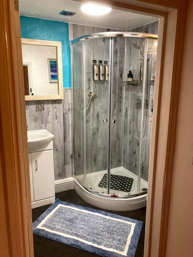 Cosy Studio Retreat In Wells, Somerset Bagian luar foto